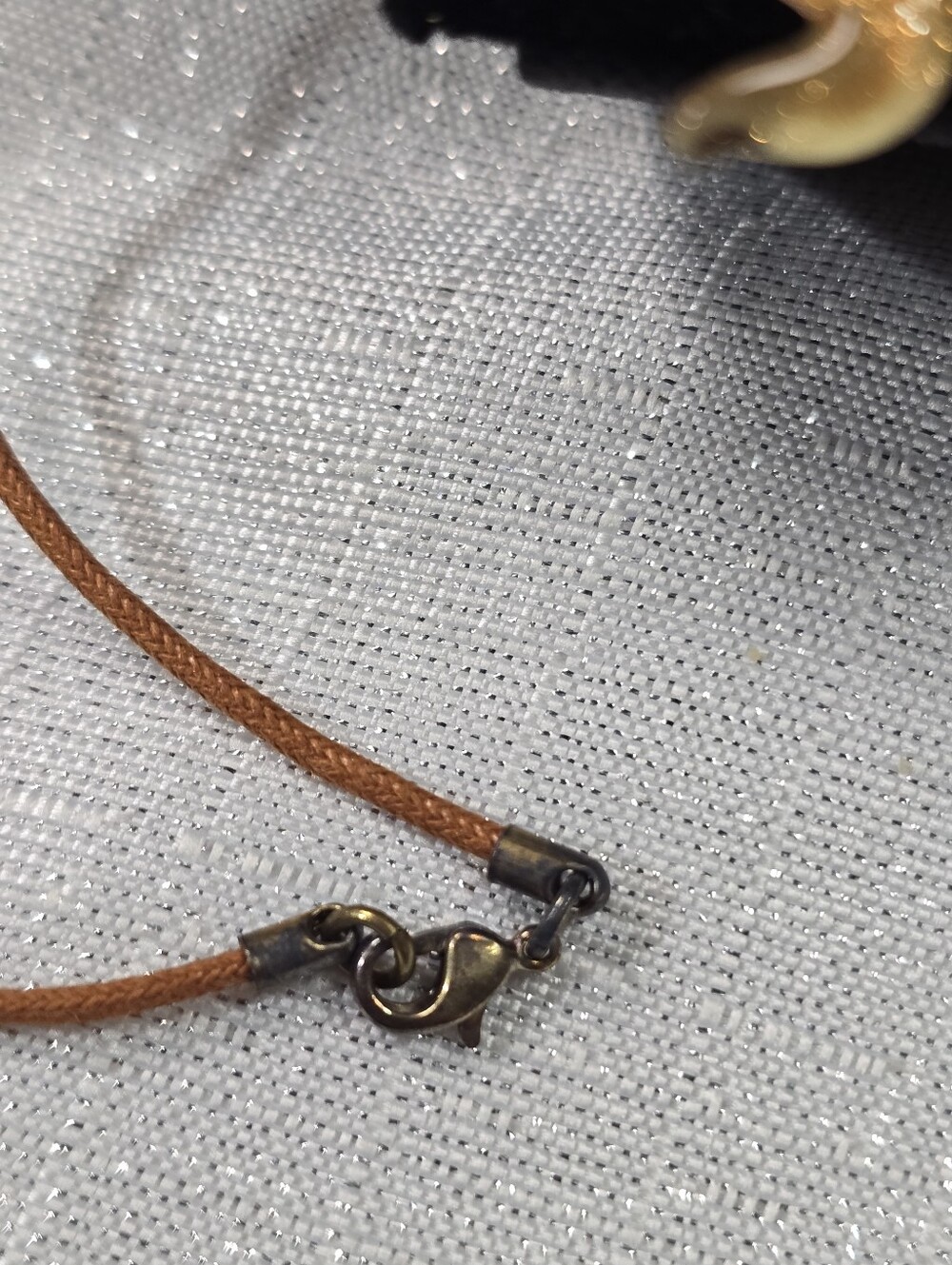Venetiaurum Murano Glass Golden Glittering Snake Pendant Necklace & Earring Set - Picture 9 of 12